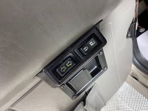 Used 2003 HUMMER H1 4-Door Open Top image 13