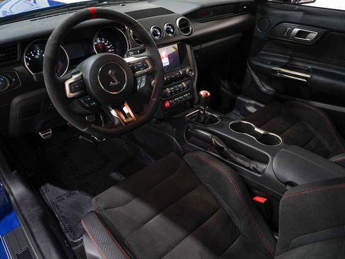 Used 2018 Ford Mustang Shelby GT350R w/ GT350R Equipment Group 920A image 2