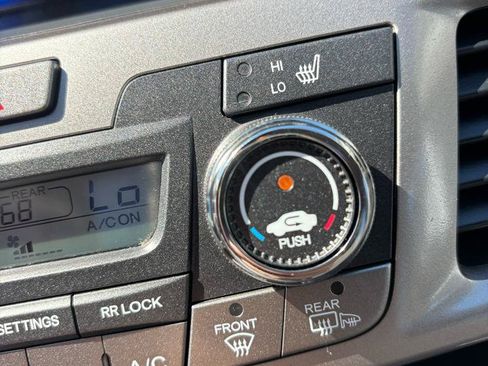 Used 2016 Honda Odyssey EX-L image 18