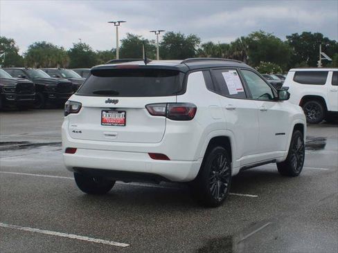 Certified 2023 Jeep Compass High Altitude AWD/4WD image 3