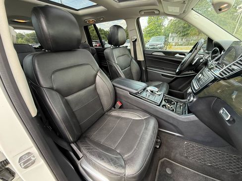 Used 2018 Mercedes-Benz GLS 550 4MATIC image 26