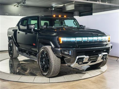 Used 2025 GMC Hummer EV 2X w/ LPO, Sport Package AWD/4WD image 3