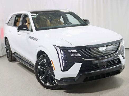Used 2025 Cadillac Escalade IQ Sport 2 AWD/4WD image 6