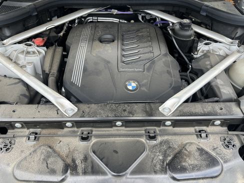 Used 2023 BMW X5 xDrive40i w/ Premium Package AWD/4WD image 34