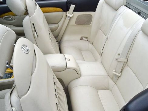 Used 2003 Lexus SC 430 Convertible RWD image 32