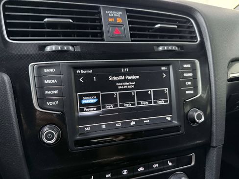 Used 2016 Volkswagen GTI Autobahn FWD image 21
