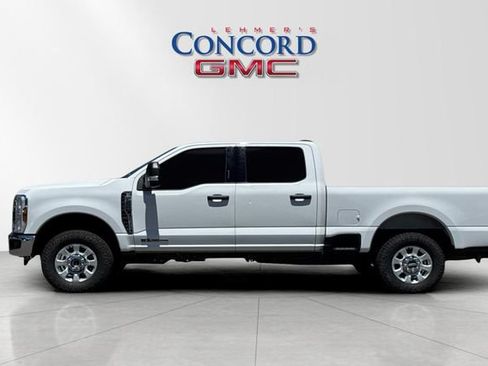 Used 2024 Ford F250 XLT w/ FX4 Off-Road Package AWD/4WD image 7