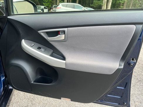 Used 2015 Toyota Prius Two FWD image 30