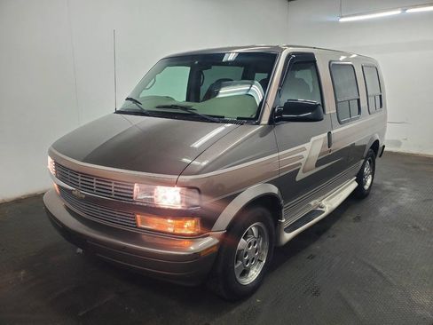 Used 2003 Chevrolet Astro 3dr Extended Length Cargo image 1