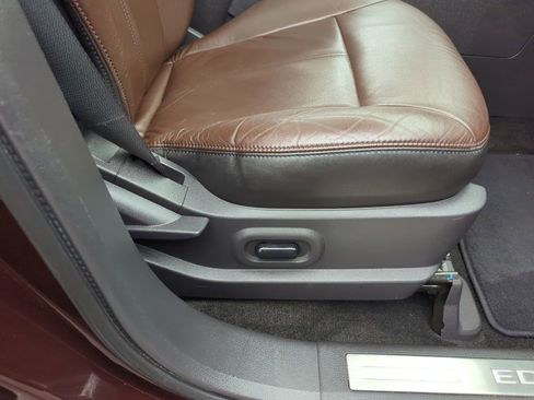 Used 2010 Ford Edge Limited image 35