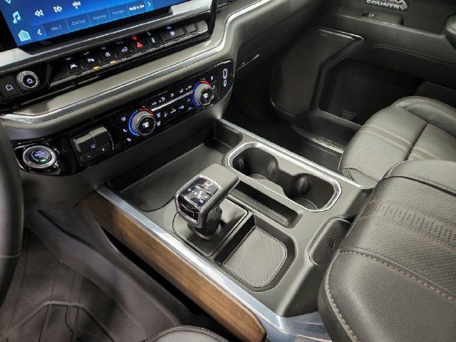 Used 2024 Chevrolet Silverado 1500 High Country w/ High Country Premium Package AWD/4WD image 29
