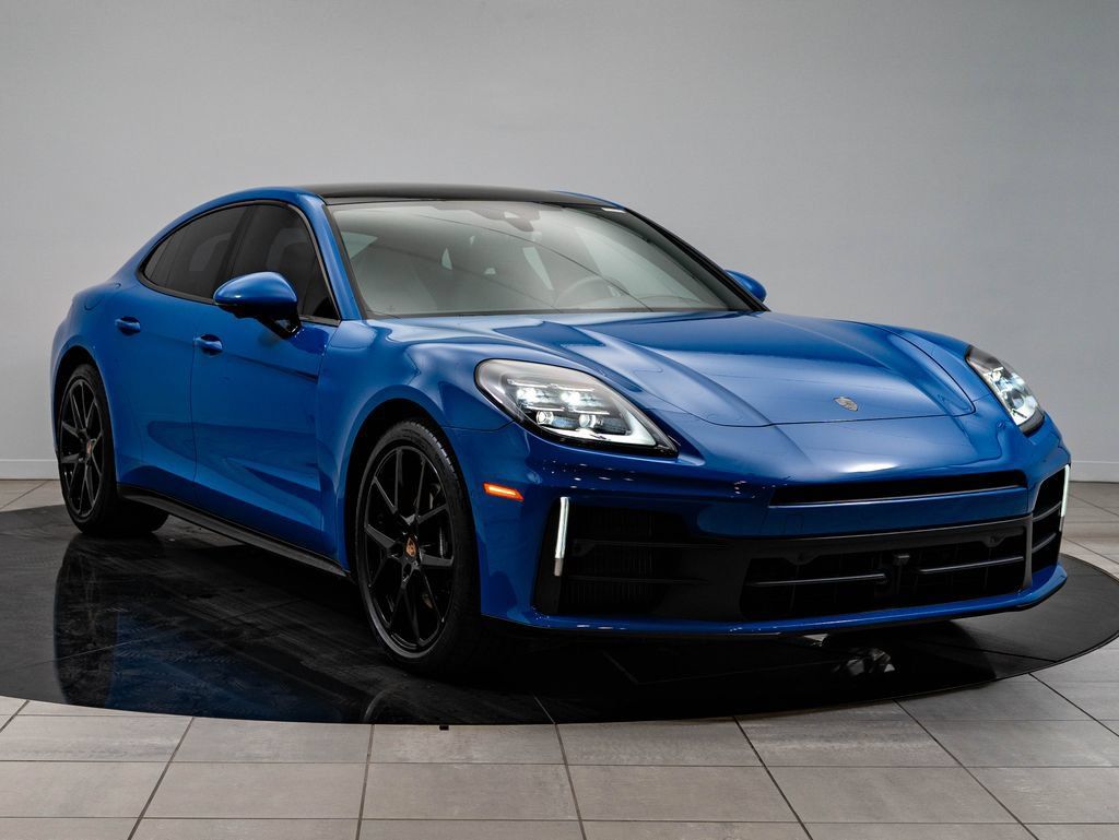 Certified 2025 Porsche Panamera 4 w/ Premium Package AWD/4WD image 10