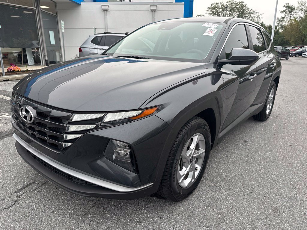 Used 2024 Hyundai Tucson SE FWD image 1