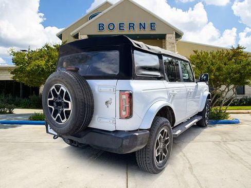 Used 2022 Ford Bronco Outer Banks AWD/4WD image 5