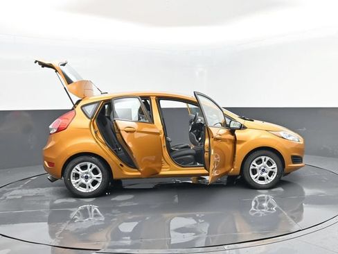 Used 2016 Ford Fiesta SE FWD image 27