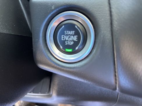 Used 2022 Chevrolet Tahoe High Country image 43