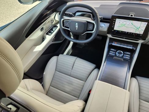 New 2026 Lincoln Nautilus Reserve AWD/4WD image 10