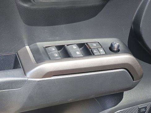 Used 2022 Toyota Tacoma Limited AWD/4WD image 26