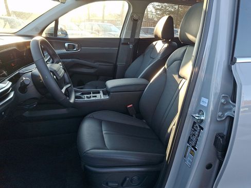 New 2026 Kia Sorento S image 7
