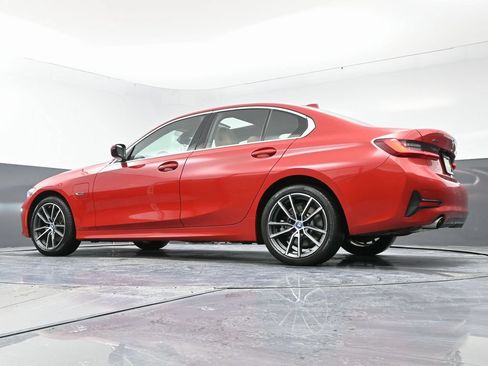 Used 2022 BMW 330e xDrive w/ Convenience Package AWD/4WD image 53