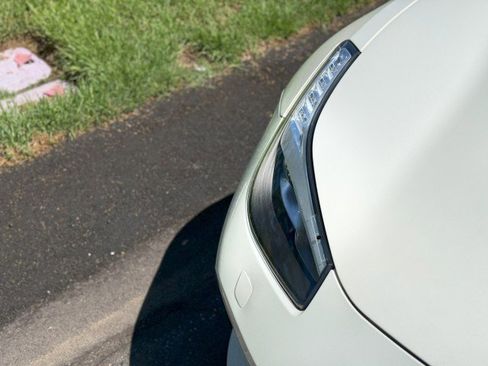 Used 2017 Ferrari GTC4Lusso image 9