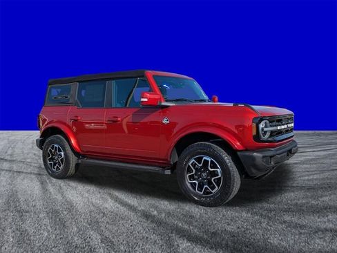 Certified 2022 Ford Bronco Outer Banks AWD/4WD image 2