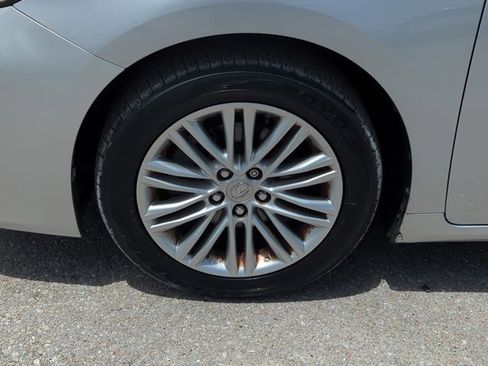 Used 2016 Lexus ES 350 w/ Premium Package w/Wood Trim FWD image 9