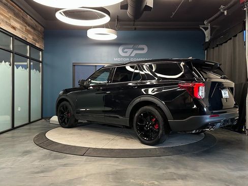 Used 2021 Ford Explorer ST w/ Equipment Group 401A image 5