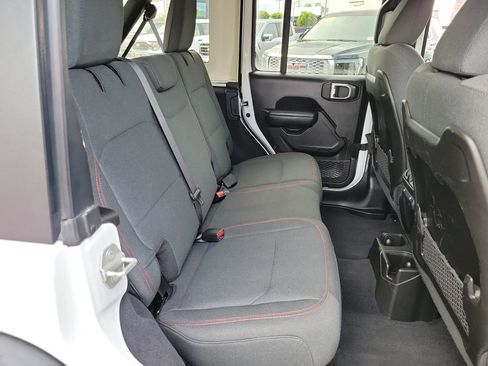 Used 2024 Jeep Wrangler Rubicon image 20