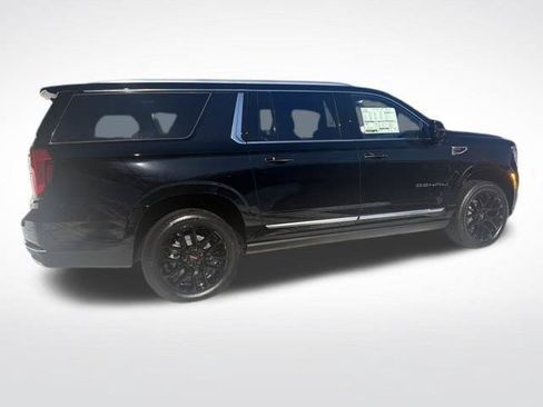 New 2026 GMC Yukon XL Denali w/ Sun & Power Step Package AWD/4WD image 8