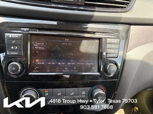Used 2022 Nissan Rogue Sport S FWD image 17
