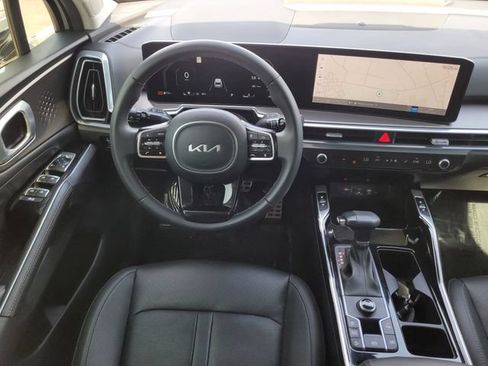 Used 2024 Kia Sorento SX FWD image 13