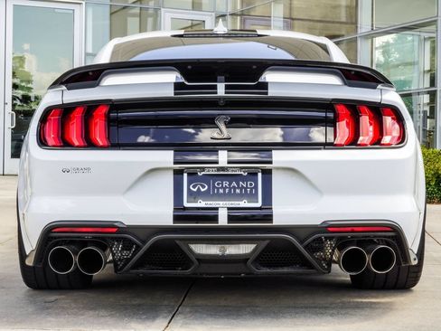 Used 2022 Ford Mustang Shelby GT500 w/ Technology Package RWD image 11