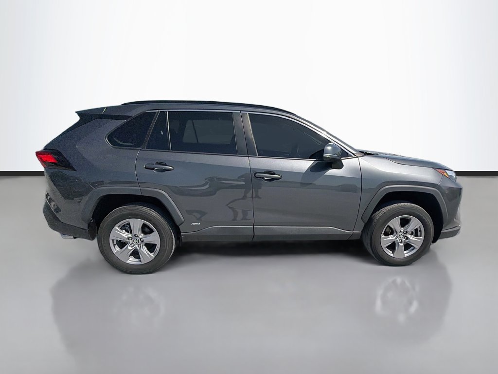 Used 2023 Toyota RAV4 XLE AWD/4WD image 8