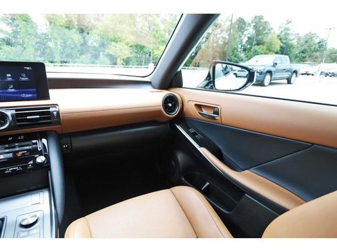 Used 2024 Lexus IS 350 F Sport RWD image 8