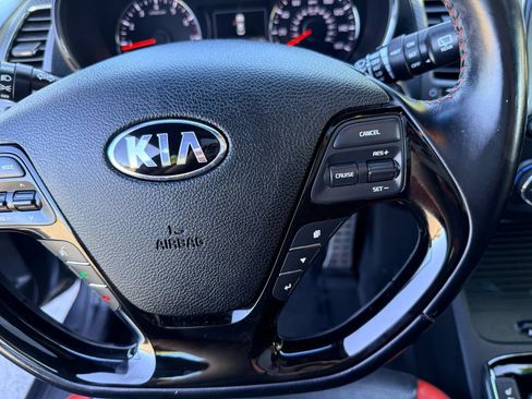 Used 2017 Kia Forte SX FWD image 21