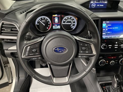 Used 2021 Subaru Forester Limited image 17