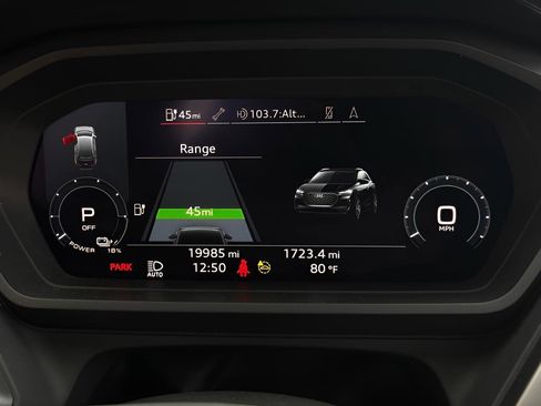 Used 2023 Audi Q4 e-tron Premium Plus image 20