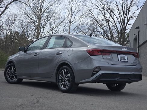 Used 2023 Kia Forte LXS image 11