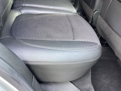 Used 2022 Buick Encore Preferred w/ Safety Package image 21