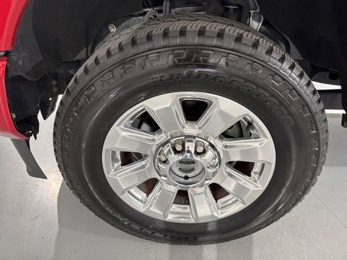 Used 2022 Ford F250 Platinum image 5