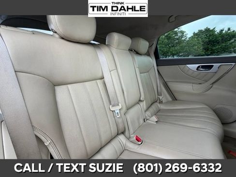 Used 2012 INFINITI FX35 AWD w/ Premium Pkg image 16