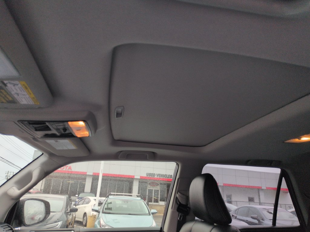 Used 2022 Toyota 4Runner Limited AWD/4WD image 21
