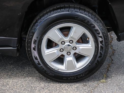 Used 2014 Jeep Compass Sport w/ Power Value Group FWD image 11