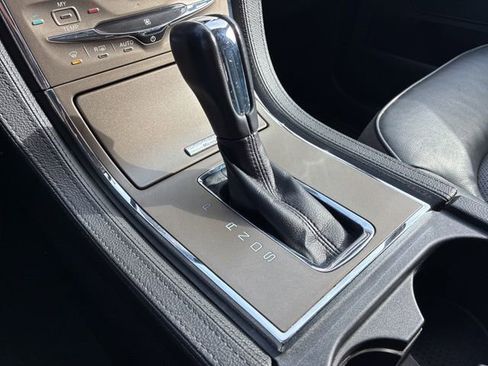 Used 2013 Lincoln MKX Base image 35