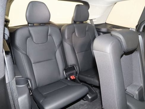Used 2023 Volvo XC90 T8 Plus image 16