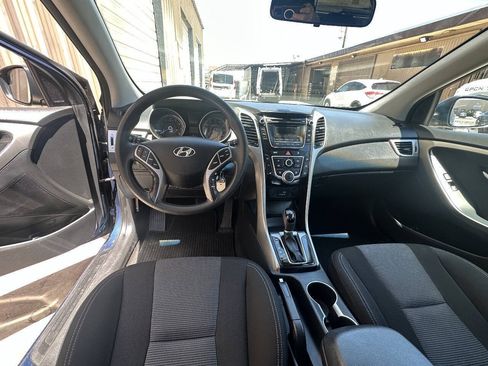 Used 2016 Hyundai Elantra GT FWD image 5