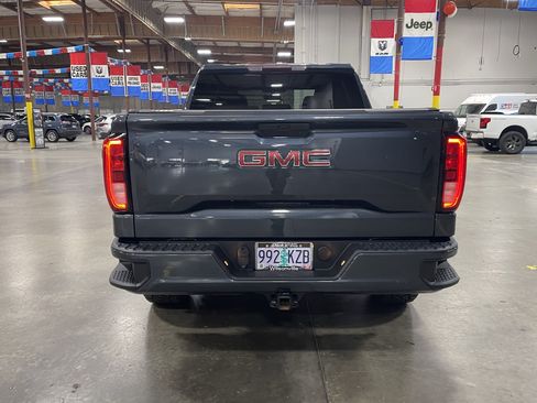 Used 2020 GMC Sierra 1500 Elevation w/ Elevation Value Package AWD/4WD image 4