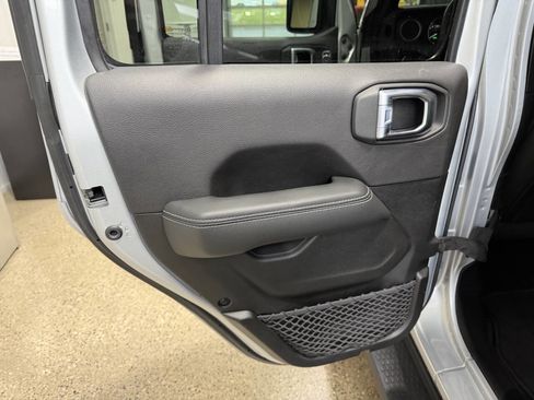 Used 2023 Jeep Wrangler Unlimited Sahara w/ Cold Weather Group image 25