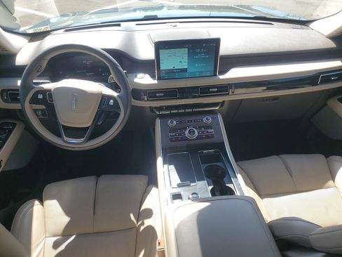 Used 2022 Lincoln Aviator Reserve w/ Equipment Group 201A AWD/4WD image 13